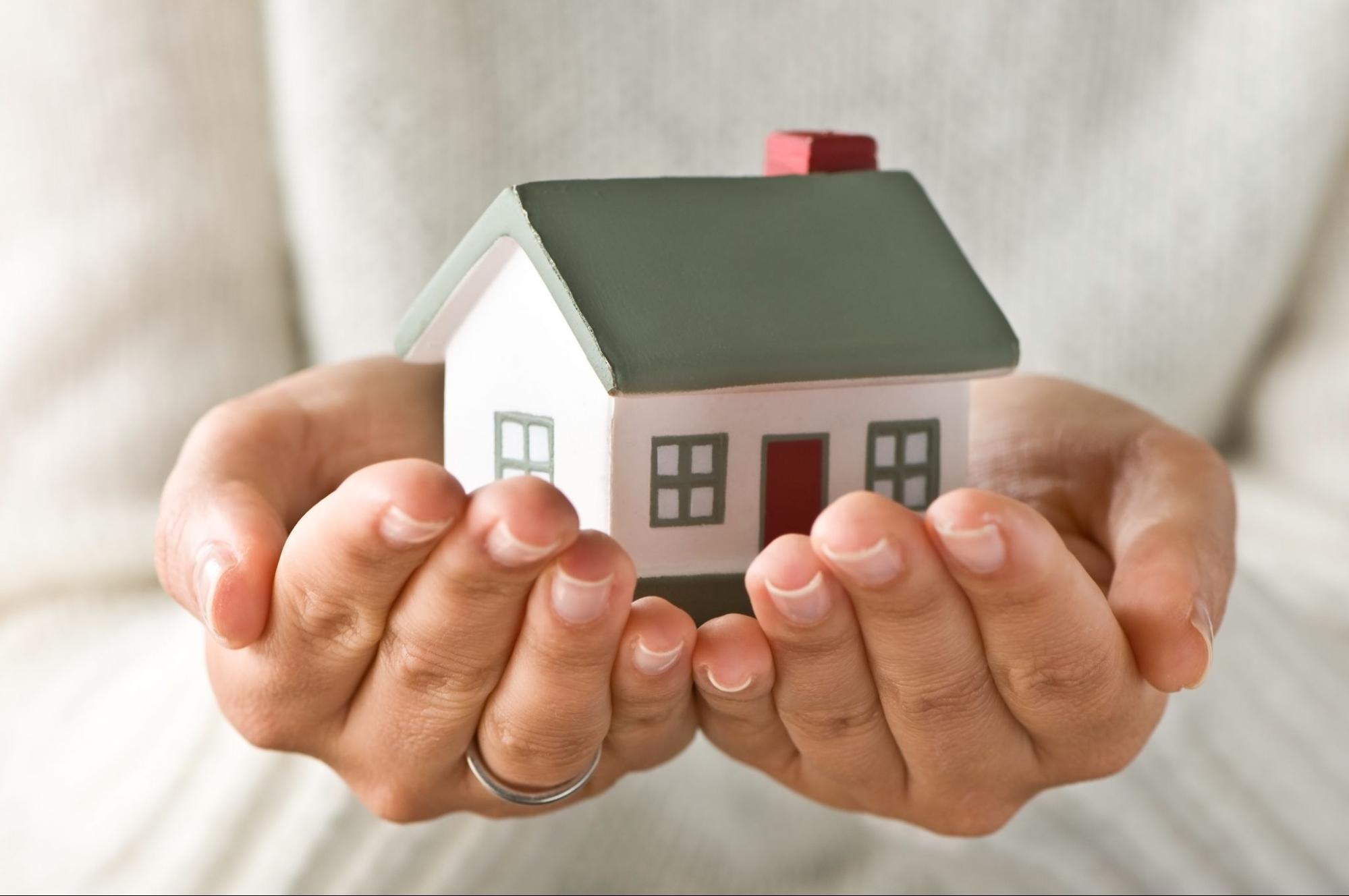 What Makes Cash Home Buyers the Ideal Solution for Upsizing or Downsizing in Tampa