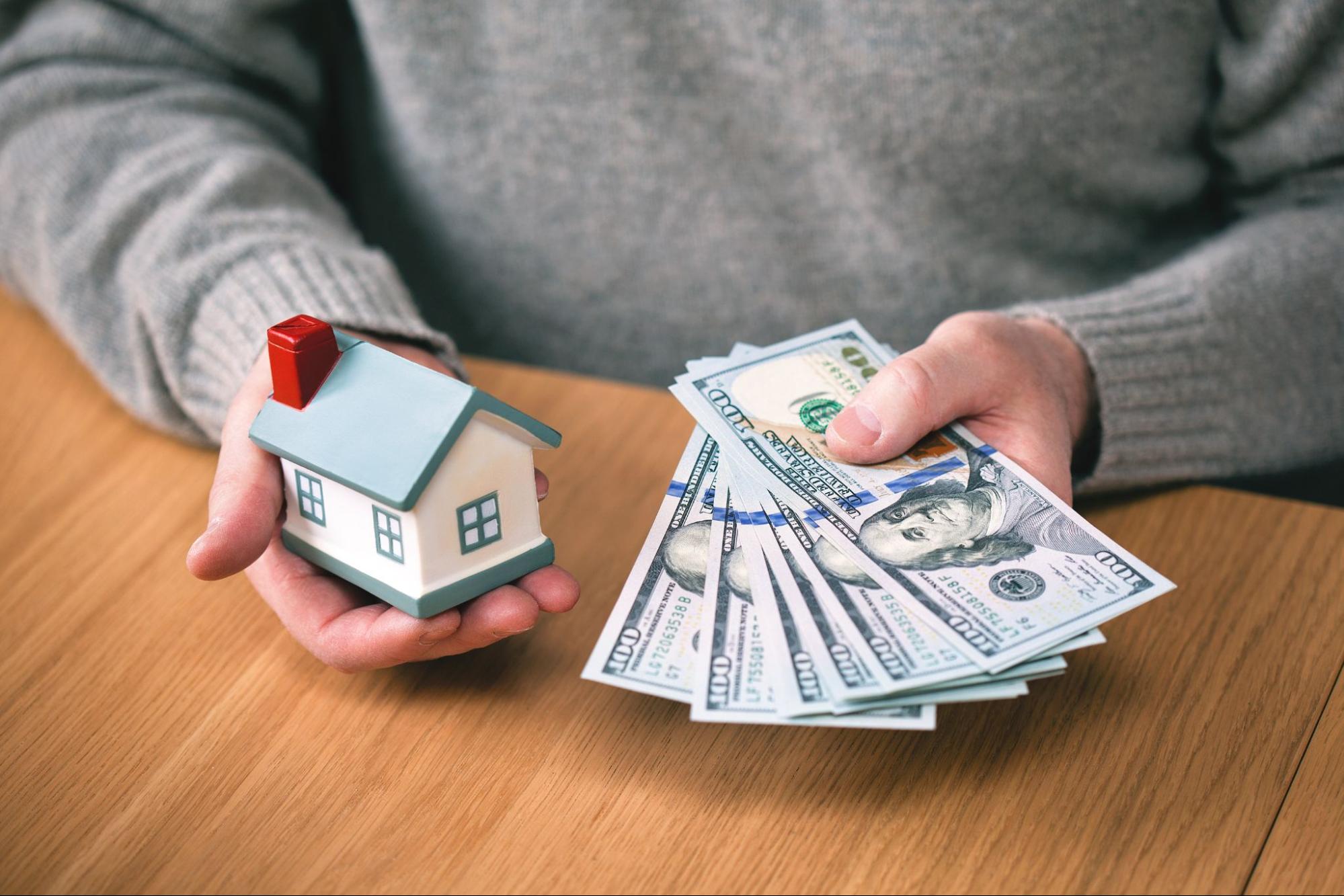 Why Tampa Homeowners Choose Cash Offers Over Refinancing During Financial Stress