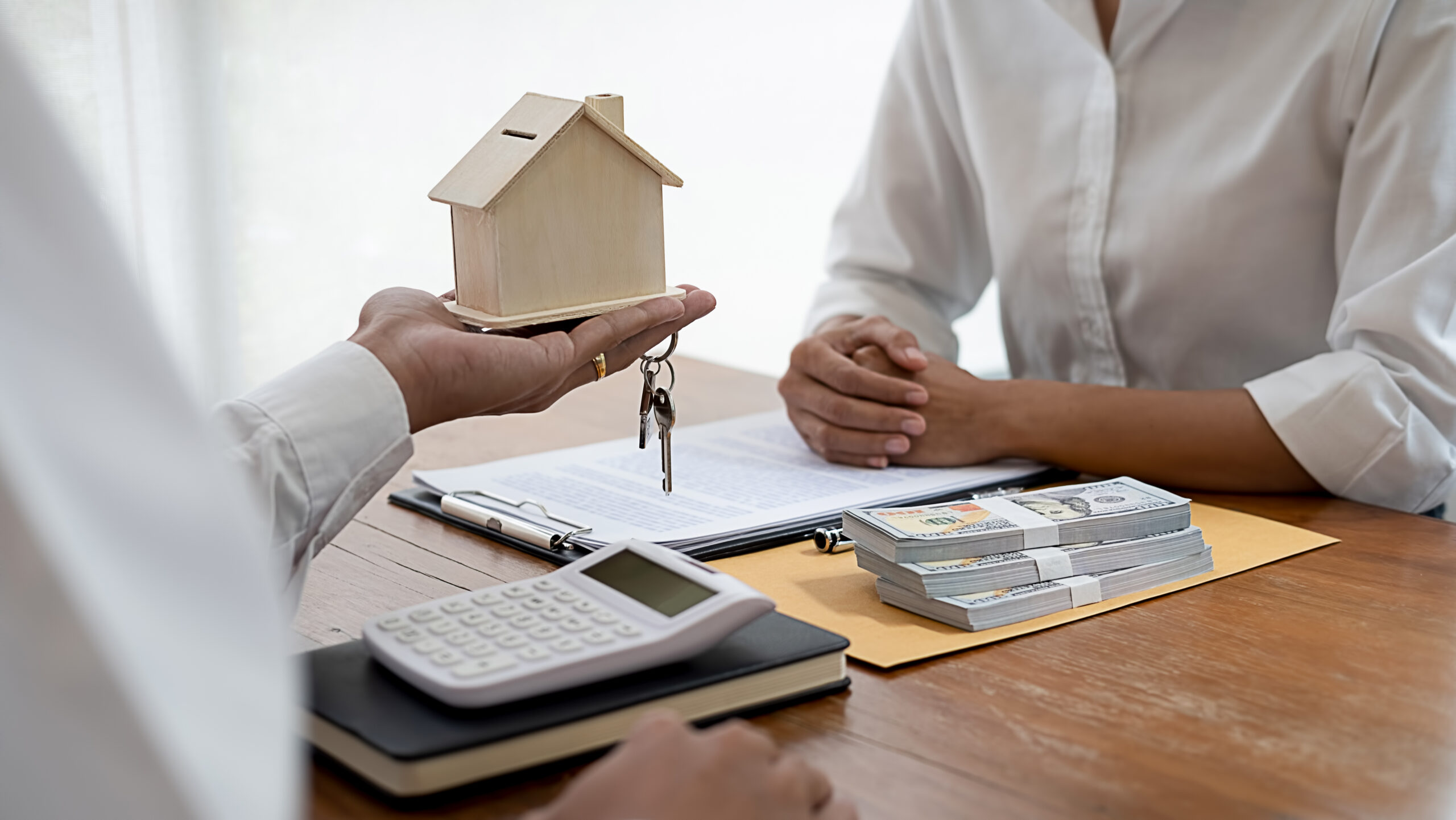 How We Buy Houses Companies Help When a Property Has Become Too Much to Manage